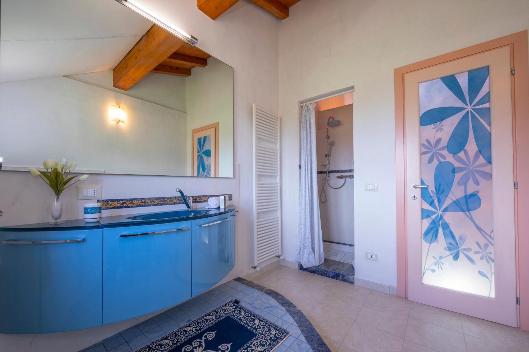 Villa Clara Few Km From The Sea - Happy Rentals 彼得拉桑塔 外观 照片