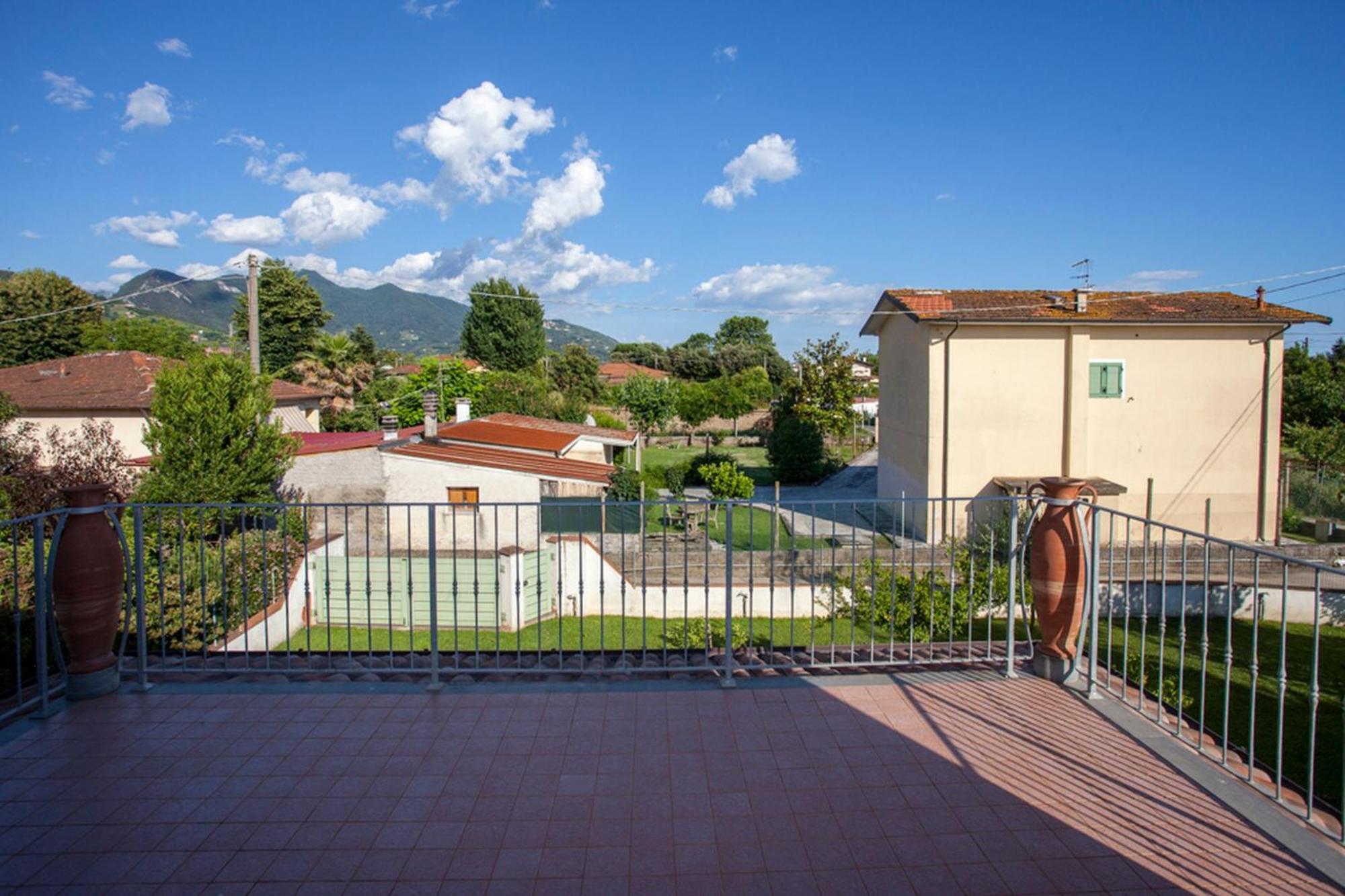 Villa Clara Few Km From The Sea - Happy Rentals 彼得拉桑塔 外观 照片