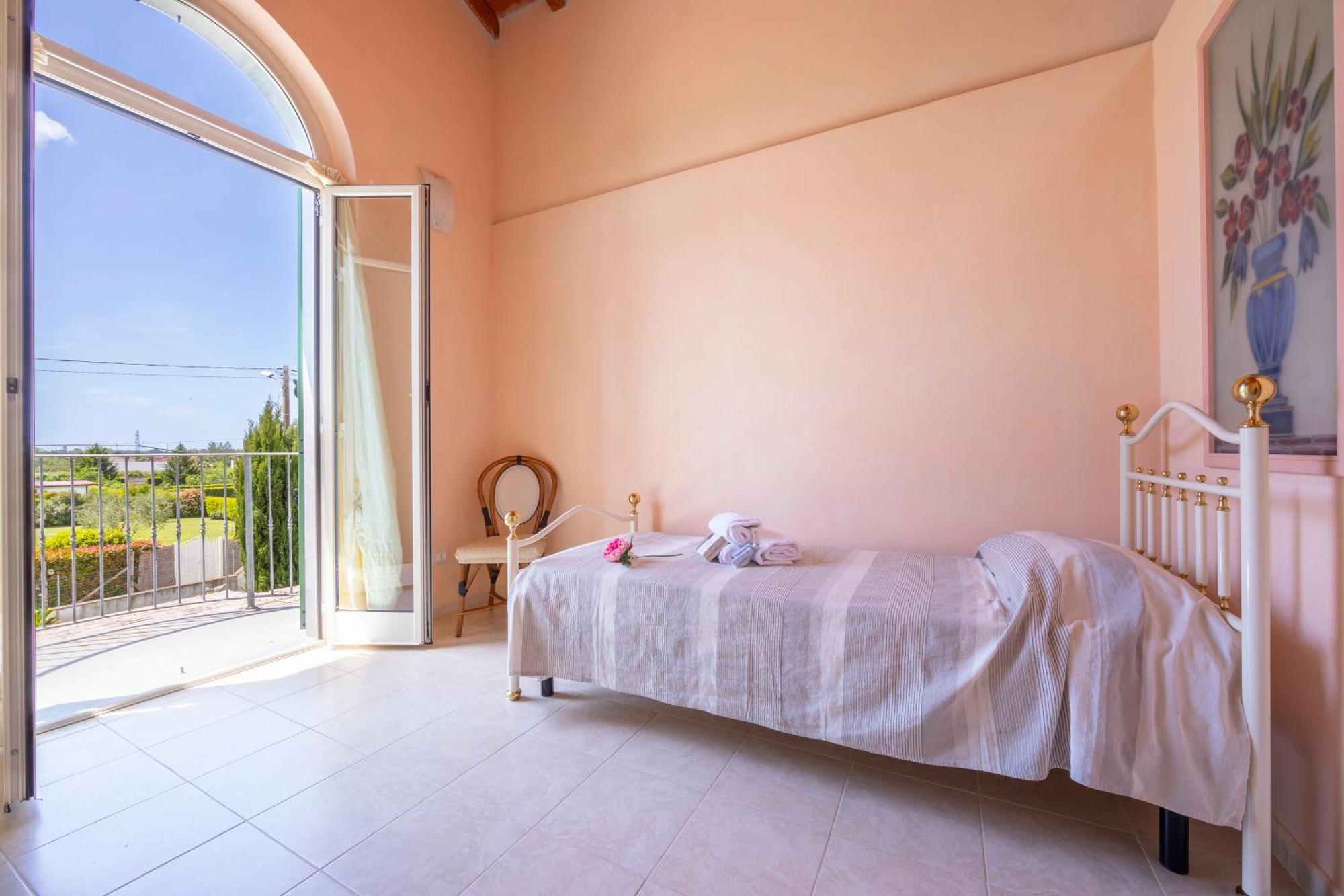 Villa Clara Few Km From The Sea - Happy Rentals 彼得拉桑塔 外观 照片