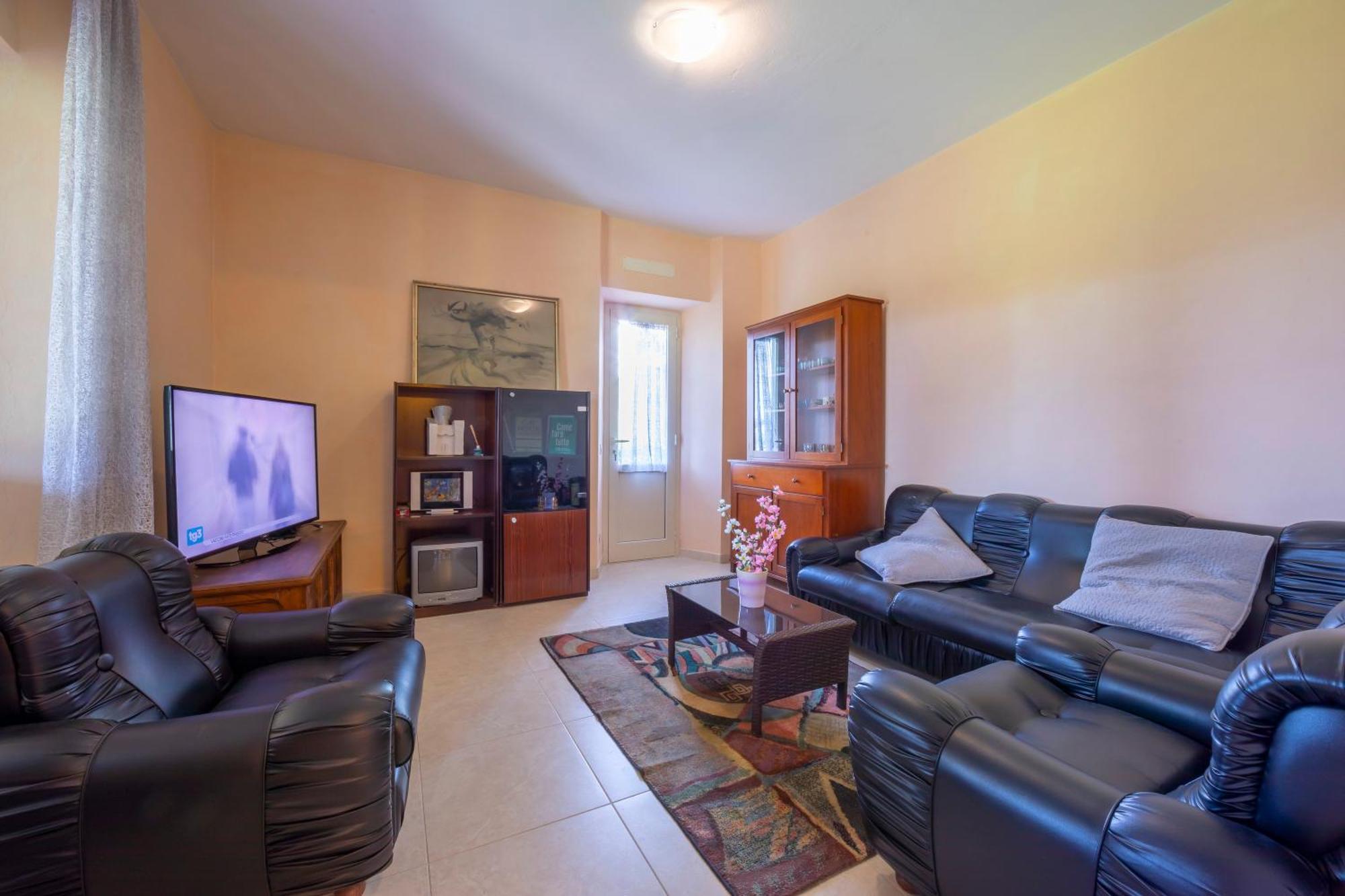 Villa Clara Few Km From The Sea - Happy Rentals 彼得拉桑塔 外观 照片