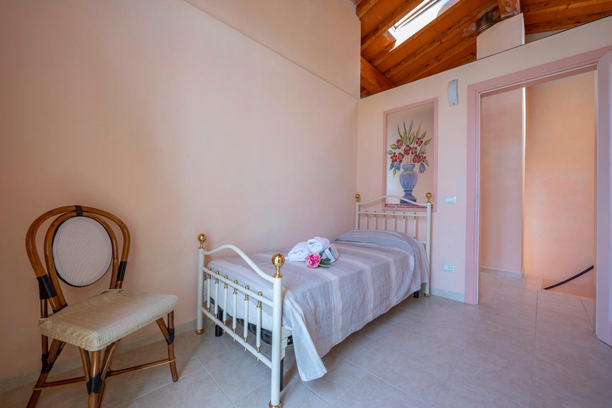 Villa Clara Few Km From The Sea - Happy Rentals 彼得拉桑塔 外观 照片